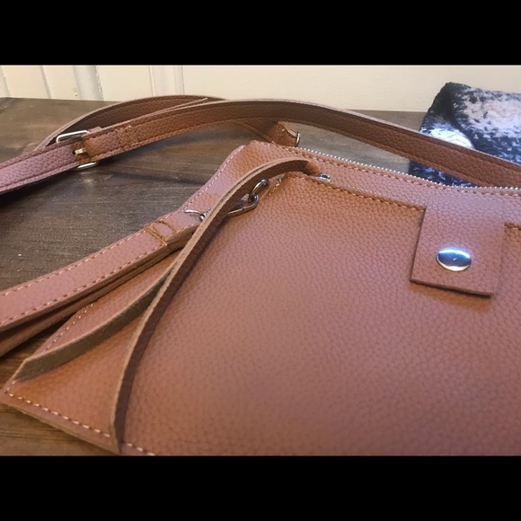 BROWN CROSS BODY BAG - Picture 2 of 5